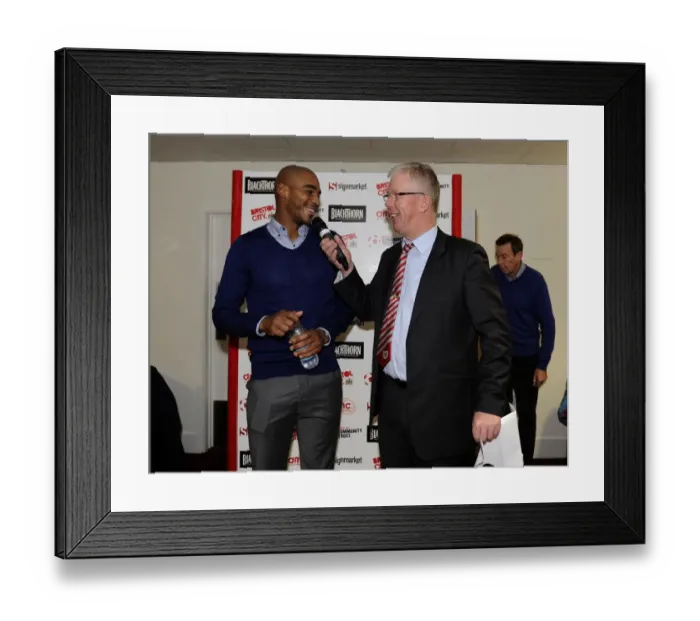 Framed Print : Bristol City vs Watford: FA Cup Third Round - Man of the Match Presentation Framed Print : Bristol City vs Watford: FA Cup Third Round - Man of the Match Presentation