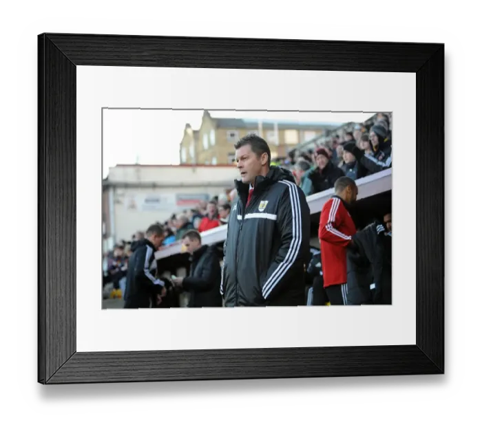 Framed Print : Steve Cotterill Leads Bristol City at Bradford City, January 2014 Framed Print : Steve Cotterill Leads Bristol City at Bradford City, January 2014