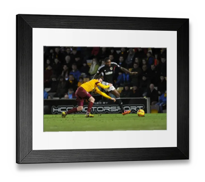Framed Print : Jay Emmanuel-Thomas vs Matthew Bates: Intense Battle in Bradford City vs Bristol City Football Match, Sky Bet League One, 2014 Framed Print : Jay Emmanuel-Thomas vs Matthew Bates: Intense Battle in Bradford City vs Bristol City Football Match, Sky Bet League One, 2014