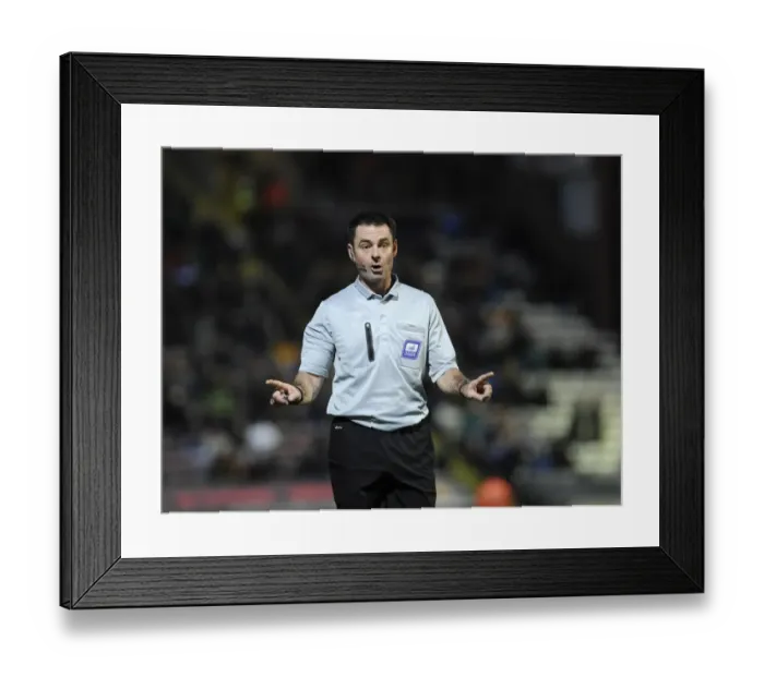 Framed Print : Bradford City vs. Bristol City Clash in Sky Bet League One, January 2014 Framed Print : Bradford City vs. Bristol City Clash in Sky Bet League One, January 2014