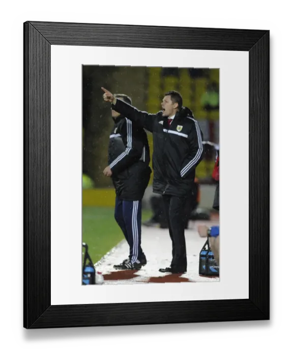 Framed Print : Steve Cotterill Guides Bristol City in FA Cup Replay at Vicarage Road Framed Print : Steve Cotterill Guides Bristol City in FA Cup Replay at Vicarage Road