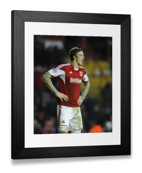 Framed Print : Aden Flint in Action: Bristol City vs. MK Dons, Sky Bet League One, January 2014 Framed Print : Aden Flint in Action: Bristol City vs. MK Dons, Sky Bet League One, January 2014