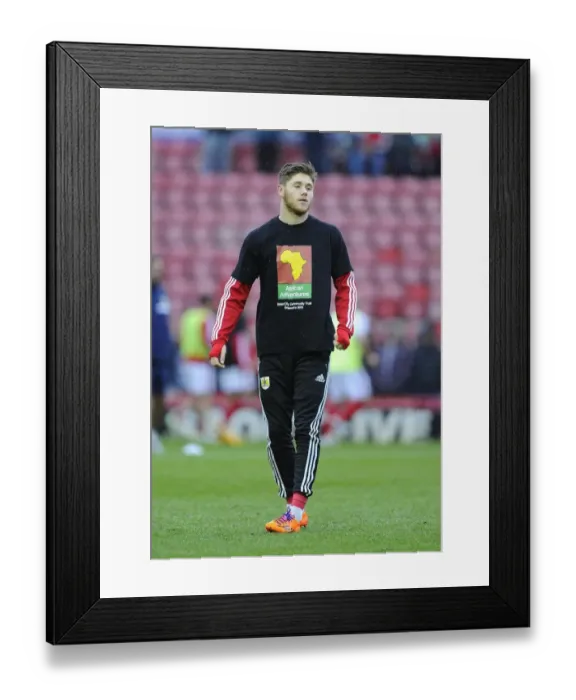 Framed Print : Bristol City's Wes Burns in Action Against MK Dons, Sky Bet League One, Ashton Gate Framed Print : Bristol City's Wes Burns in Action Against MK Dons, Sky Bet League One, Ashton Gate