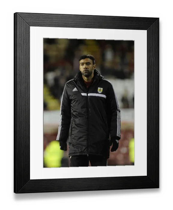 Framed Print : Bristol City's Liam Fontaine in Action at Brentford, January 2014 Framed Print : Bristol City's Liam Fontaine in Action at Brentford, January 2014