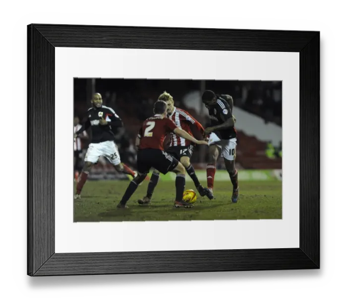 Framed Print : Jay Emmanuel-Thomas Goes for Glory: Brentford vs. Bristol City, 2014 Framed Print : Jay Emmanuel-Thomas Goes for Glory: Brentford vs. Bristol City, 2014