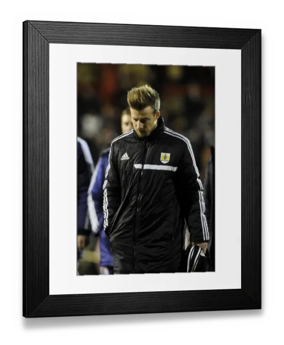 Framed Print : Wade Elliott in Action: Bristol City vs. Brentford, Sky Bet League One (January 2014) Framed Print : Wade Elliott in Action: Bristol City vs. Brentford, Sky Bet League One (January 2014)