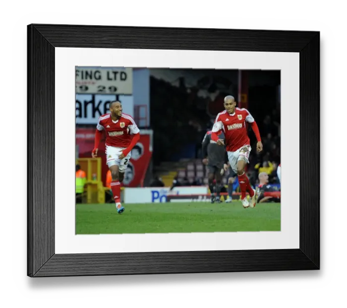 Framed Print : Marvin Elliott's Thrilling Goal Celebration: A Memorable Moment from Bristol City vs. Carlisle United (February 1, 2014, Sky Bet League One)