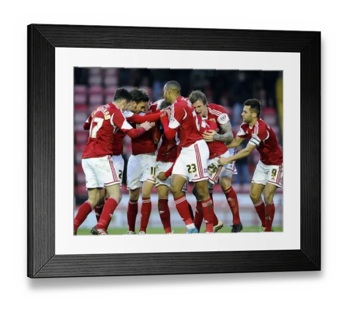 Framed Print : Marvin Elliott's Double Strike: Thrilling Celebration with Bristol City (Sky Bet League One) Framed Print : Marvin Elliott's Double Strike: Thrilling Celebration with Bristol City (Sky Bet League One)