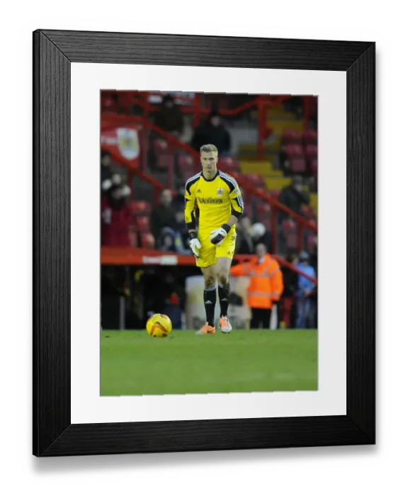 Framed Print : Bristol City's Simon Moore in Action during League One Match against Carlisle United, February 2014 Framed Print : Bristol City's Simon Moore in Action during League One Match against Carlisle United, February 2014