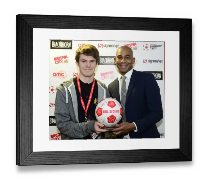 Framed Print : Joe Meredith: Man of the Match in Bristol City's Sky Bet League One Win over Carlisle United (01 / 02 / 2014) Framed Print : Joe Meredith: Man of the Match in Bristol City's Sky Bet League One Win over Carlisle United (01 / 02 / 2014)