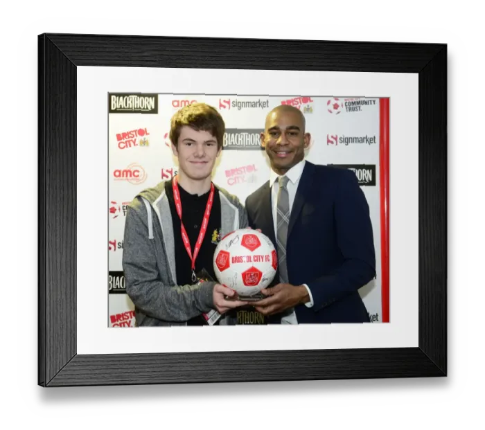 Framed Print : Unforgettable Performance: Joe Meredith Shines in Bristol City's Victory over Carlisle United (01 / 02 / 2014, Sky Bet League One, Ashton Gate)