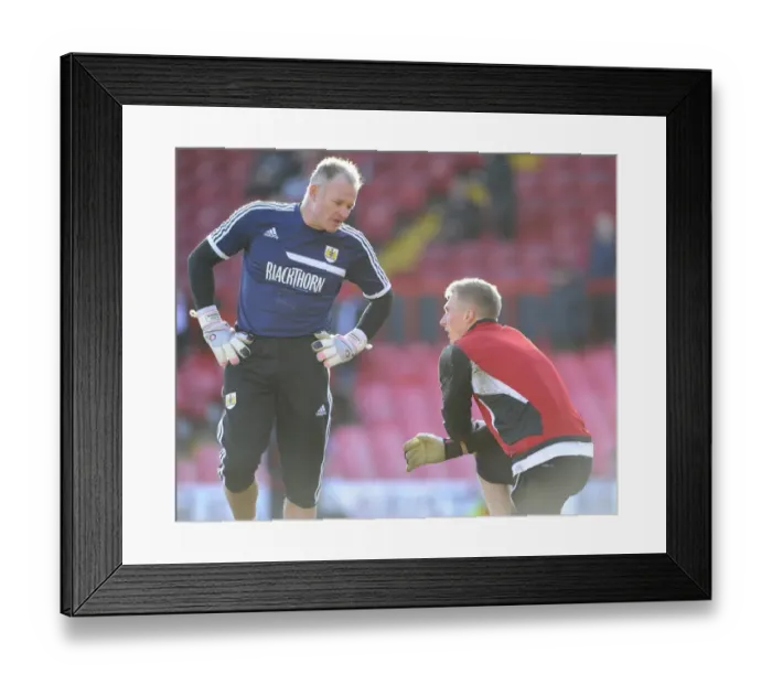 Framed Print : Bristol City FC: Simon Moore and David Coles during Pre-Match Warm-Up vs Carlisle United (01 / 02 / 2014) Framed Print : Bristol City FC: Simon Moore and David Coles during Pre-Match Warm-Up vs Carlisle United (01 / 02 / 2014)