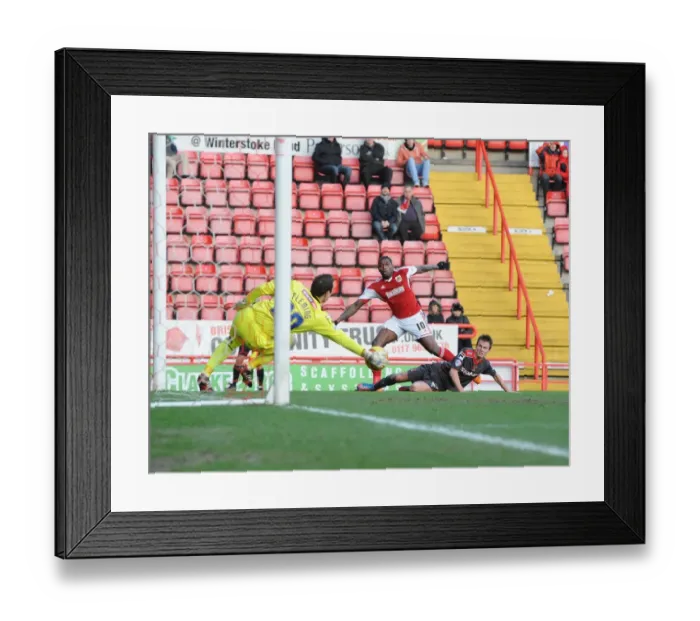 Framed Print : Greg Fleming Saves from Jay Emmanuel-Thomass: Thrilling Football Moment at Ashton Gate - Bristol City vs Carlisle United