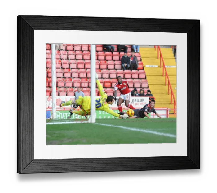 Framed Print : Thrilling Save: Greg Fleming Denies Jay Emmanuel-Thomass at Ashton Gate, 2014