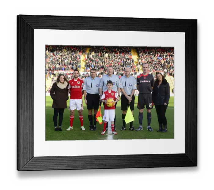 Framed Print : Football Rivalry: Bristol City vs Carlisle United at Ashton Gate (January 2014) - A Clash in Sky Bet League One