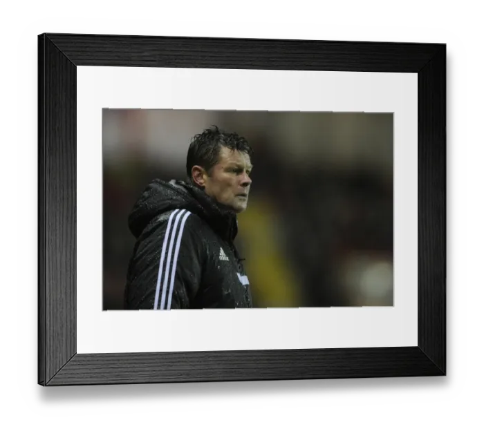 Framed Print : Steve Cotterill Leads Bristol City Against Coventry City, February 2014 Framed Print : Steve Cotterill Leads Bristol City Against Coventry City, February 2014