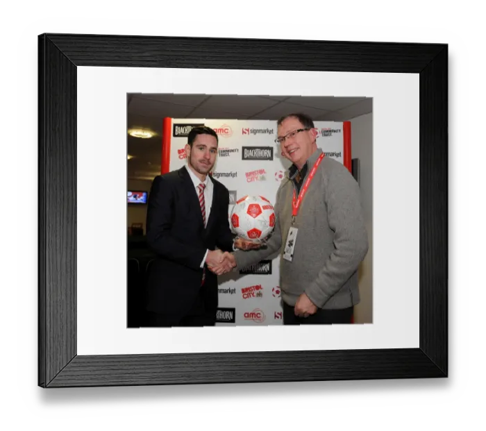 Framed Print : Bristol City vs Coventry City: Man of the Match Presentation at Ashton Gate, February 4, 2014 Framed Print : Bristol City vs Coventry City: Man of the Match Presentation at Ashton Gate, February 4, 2014
