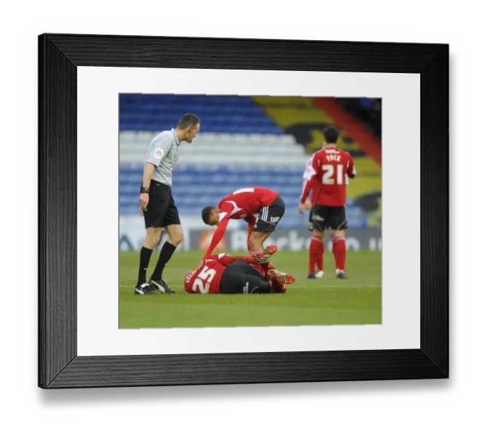 Framed Print : Marvin Elliott's Injury Marrs Bristol City in Oldham Athletic Clash Framed Print : Marvin Elliott's Injury Marrs Bristol City in Oldham Athletic Clash