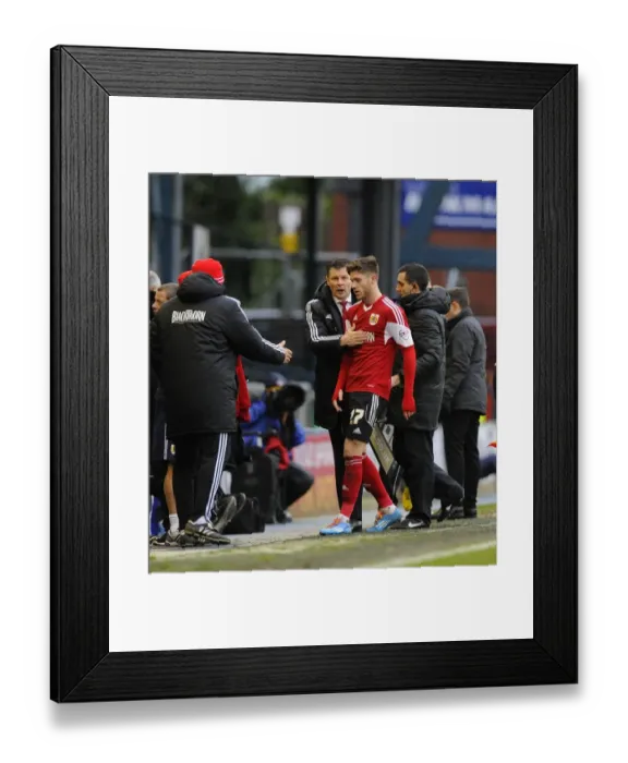 Framed Print : Steve Cotterill Celebrates with Wes Burns: Oldham Athletic vs. Bristol City, February 8, 2014 - Football Moment