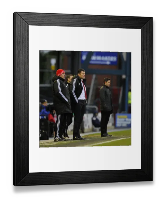 Framed Print : Steve Cotterill Leads Bristol City at Oldham Athletic, Sky Bet League One (08.02.2014) Framed Print : Steve Cotterill Leads Bristol City at Oldham Athletic, Sky Bet League One (08.02.2014)