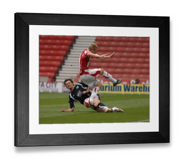 Framed Print : Stoke City vs. Bristol City: A Football Rivalry - Season 07-08 Framed Print : Stoke City vs. Bristol City: A Football Rivalry - Season 07-08