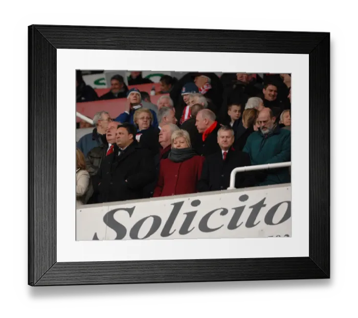 Framed Print : Stoke City vs. Bristol City: A Football Rivalry - Season 07-08 Framed Print : Stoke City vs. Bristol City: A Football Rivalry - Season 07-08