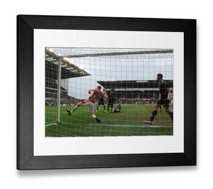 Framed Print : Stoke City vs. Bristol City: A Football Rivalry - Season 07-08 Framed Print : Stoke City vs. Bristol City: A Football Rivalry - Season 07-08