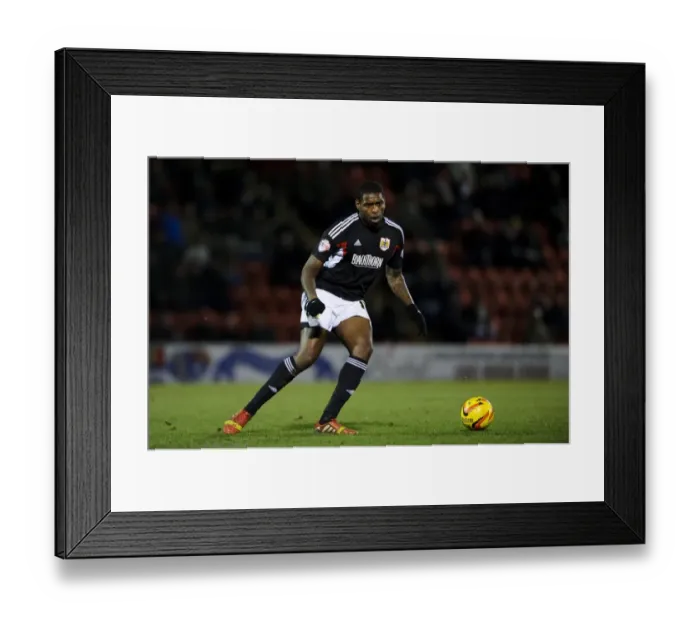 Framed Print : Bristol City's Jay Emmanuel-Thomas in Action during Sky Bet Football League 1 Match against Leyton Orient, 2014