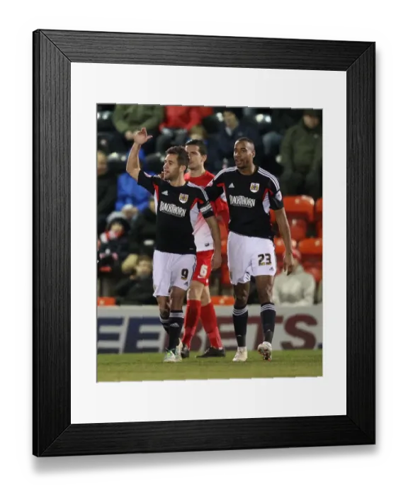 Framed Print : Bristol City: Unforgettable Goal Celebration - Sam Baldock and Tyrone Barnett's Thrilling Moment (February 11, 2014)