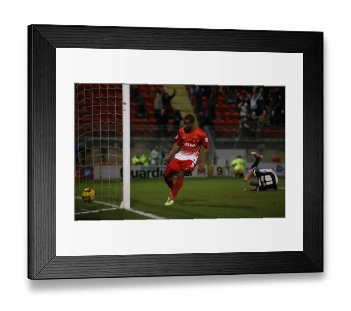 Framed Print : Lisbie Scores First for Orient Against Bristol City - 11-2-2014 Framed Print : Lisbie Scores First for Orient Against Bristol City - 11-2-2014
