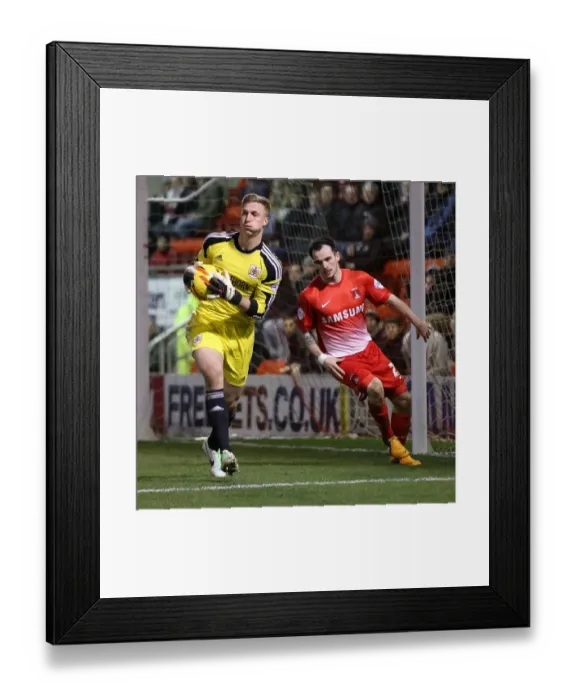 Framed Print : Bristol City's Simon Moore Stands Firm Under Pressure Against Leyton Orient, Sky Bet League One Framed Print : Bristol City's Simon Moore Stands Firm Under Pressure Against Leyton Orient, Sky Bet League One