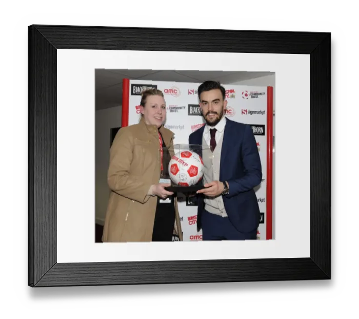 Framed Print : Man of the Match: Bristol City FC vs. Tranmere Rovers at Ashton Gate, 15 / 02 / 2014 Framed Print : Man of the Match: Bristol City FC vs. Tranmere Rovers at Ashton Gate, 15 / 02 / 2014