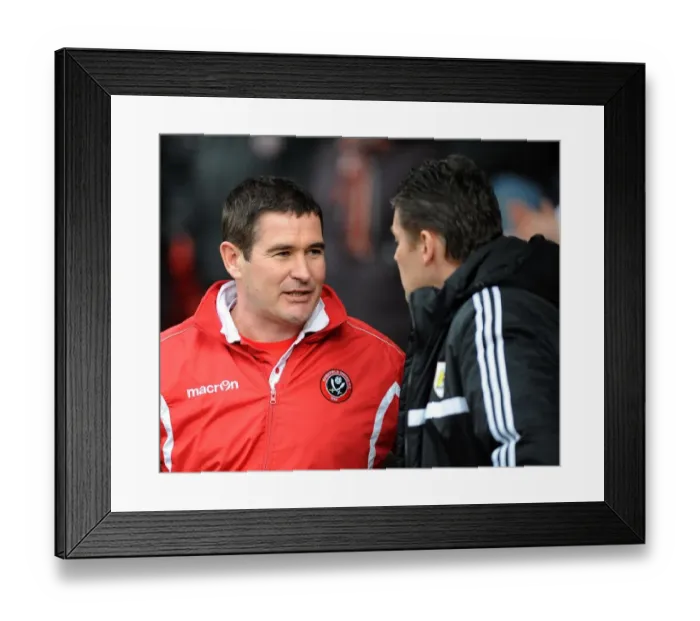 Framed Print : Nigel Clough and Steve Cotterill in Deep Discussion: Sheffield United vs. Bristol City, 2014