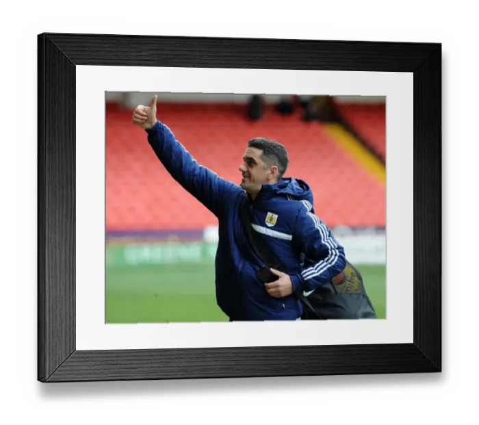 Framed Print : Scott Murray, Bristol City Kit Manager at Bramall Lane during Sheffield United vs. Bristol City, Sky Bet League One Match, 2014 Framed Print : Scott Murray, Bristol City Kit Manager at Bramall Lane during Sheffield United vs. Bristol City, Sky Bet League One Match, 2014