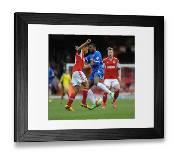 Framed Print : Bristol City vs Gillingham: Bobby Reid vs Myles Weston Clash in Sky Bet League One Framed Print : Bristol City vs Gillingham: Bobby Reid vs Myles Weston Clash in Sky Bet League One