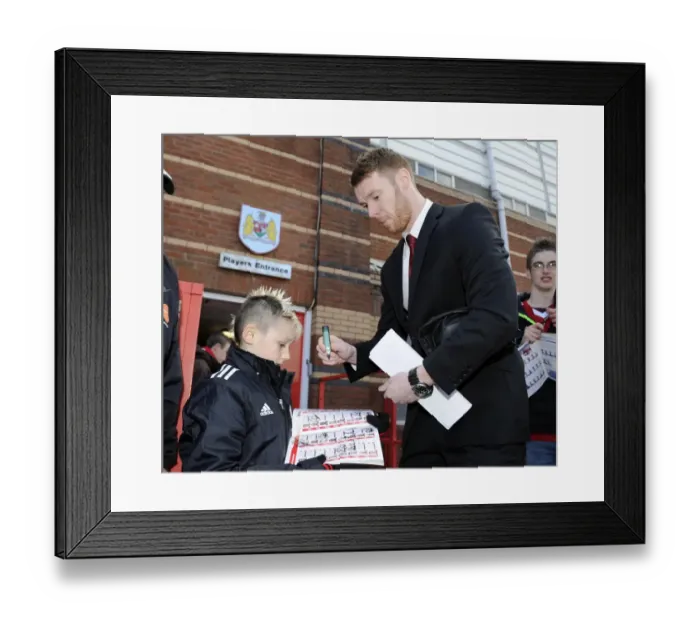 Framed Print : Bristol City's Stephen Pearson Greets Young Fan with Autograph at Ashton Gate, 2014