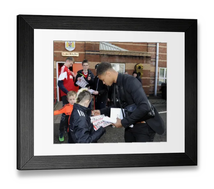 Framed Print : Bobby Reid of Bristol City Connecting with Fans: Autograph Signing Session at Ashton Gate Framed Print : Bobby Reid of Bristol City Connecting with Fans: Autograph Signing Session at Ashton Gate
