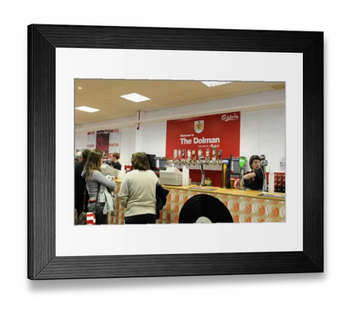 Framed Print : Sky Bet League One: Bristol City vs Gillingham Clash at Ashton Gate Framed Print : Sky Bet League One: Bristol City vs Gillingham Clash at Ashton Gate