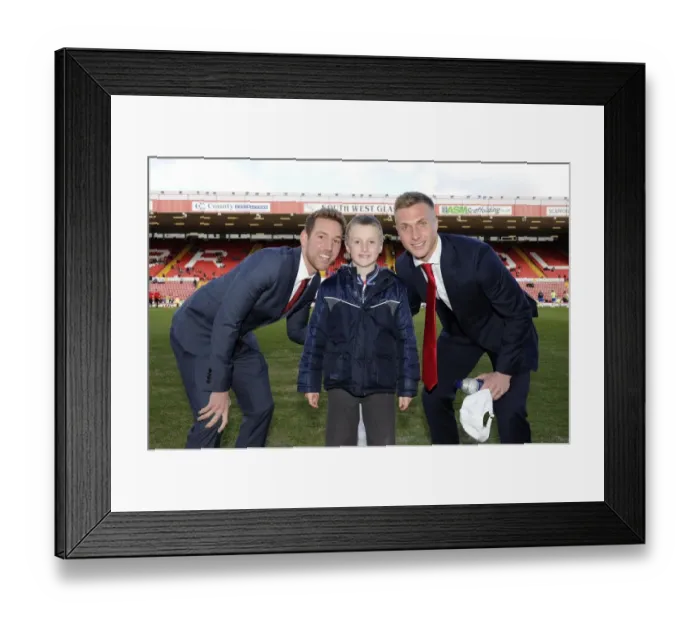 Framed Print : Sky Bet League One Rivalry: Bristol City vs Gillingham Clash at Ashton Gate, March 1, 2014 Framed Print : Sky Bet League One Rivalry: Bristol City vs Gillingham Clash at Ashton Gate, March 1, 2014