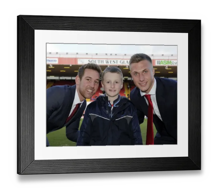 Framed Print : Bristol City vs Gillingham Clash in Sky Bet League One at Ashton Gate - March 1, 2014 Framed Print : Bristol City vs Gillingham Clash in Sky Bet League One at Ashton Gate - March 1, 2014