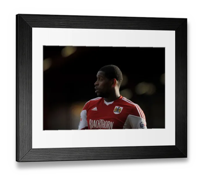 Framed Print : Bristol City's Jay Emmanuel-Thomas in Action during Bristol City vs. Gillingham, Sky Bet League One (2014) Framed Print : Bristol City's Jay Emmanuel-Thomas in Action during Bristol City vs. Gillingham, Sky Bet League One (2014)