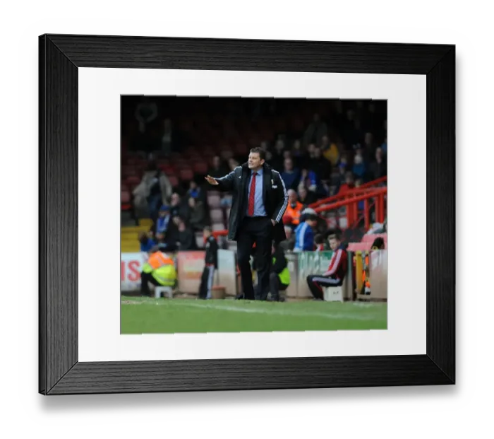 Framed Print : Steve Cotterill Leads Bristol City in Sky Bet League One Clash Against Gillingham, March 2014 Framed Print : Steve Cotterill Leads Bristol City in Sky Bet League One Clash Against Gillingham, March 2014