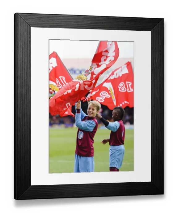 Framed Print : Flag Bearers in Action: Bristol City vs. Gillingham, Sky Bet League One, Ashton Gate, 2014