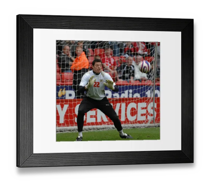 Framed Print : Weale Warm Up2