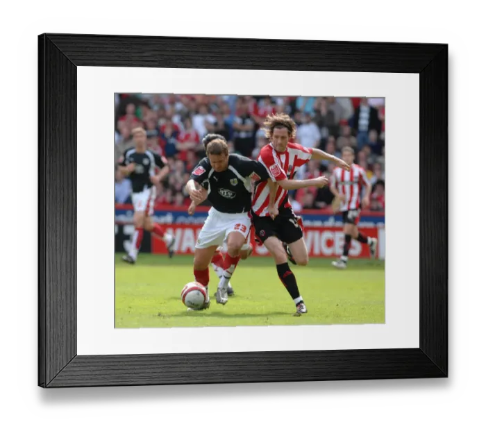Framed Print : Trundle Halls tussle Framed Print : Trundle Halls tussle