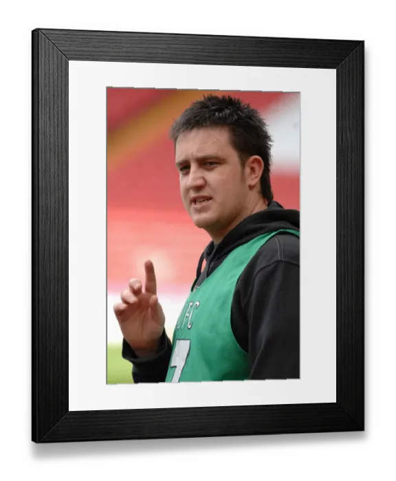 Framed Print : James Healey Framed Print : James Healey