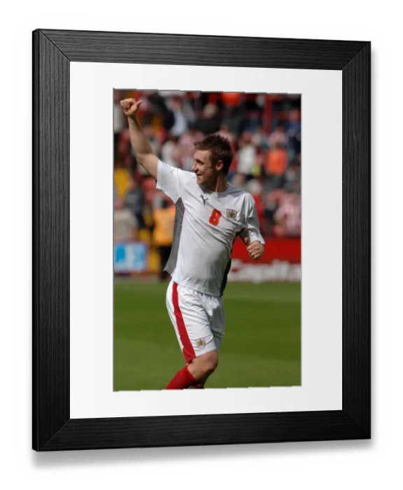 Framed Print : David Noble's Unforgettable Rivalry: Sheffield United vs. Bristol City - A Footballing Battle Framed Print : David Noble's Unforgettable Rivalry: Sheffield United vs. Bristol City - A Footballing Battle