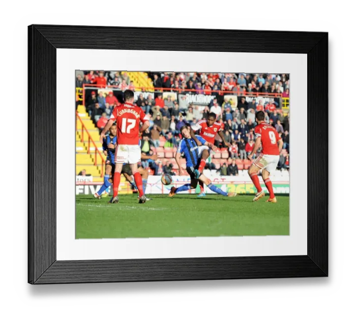 Framed Print : Bristol City vs Swindon Town Clash: March 15, 2014 (150314) Framed Print : Bristol City vs Swindon Town Clash: March 15, 2014 (150314)