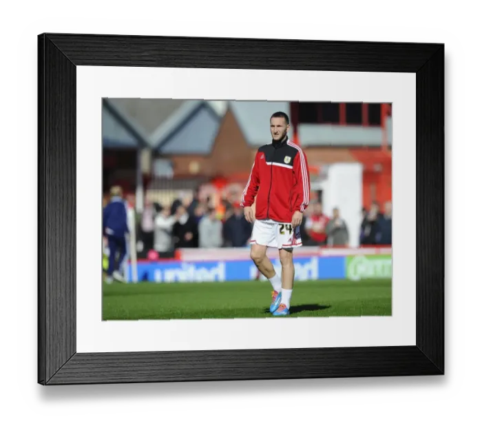Framed Print : Martin Paterson of Bristol City in Action Against Swindon Town, Sky Bet League One, 2014