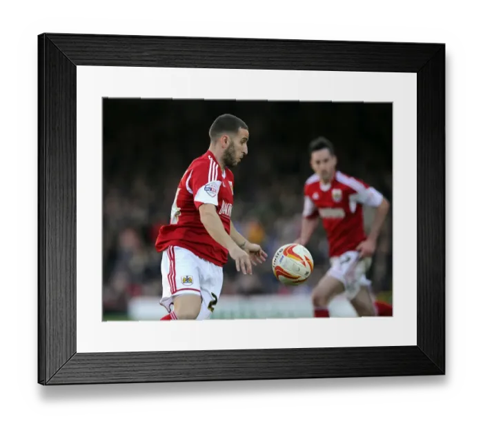 Framed Print : Martin Paterson in Action: Bristol City vs. Swindon Town, Sky Bet League One, 2014 Framed Print : Martin Paterson in Action: Bristol City vs. Swindon Town, Sky Bet League One, 2014